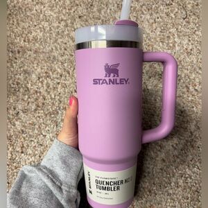 Stanley Lavender Quencher Tumbler